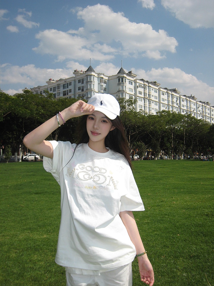 American High Street Style Sho - Embroidery Font Free 评论和价格
