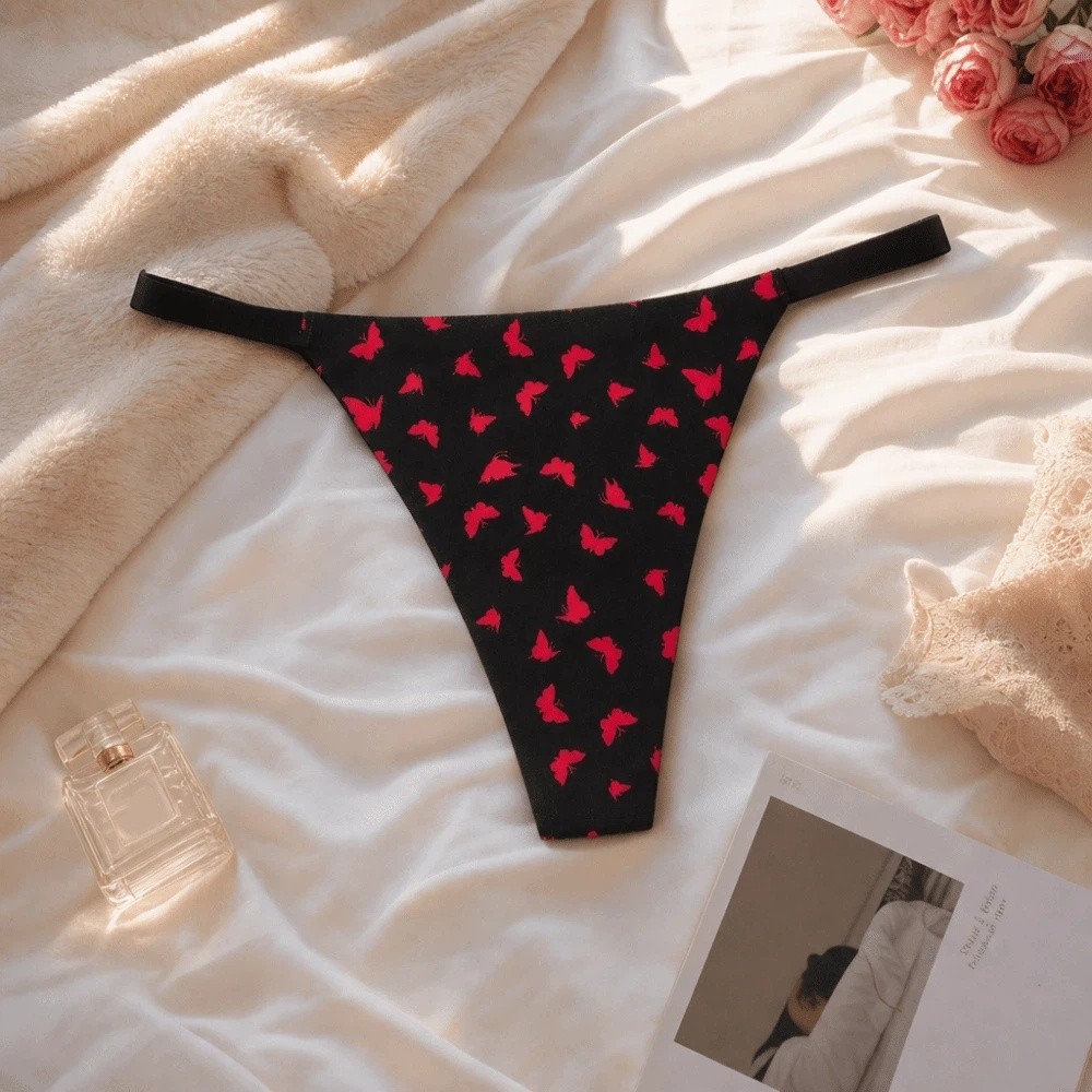 Elegant Seamless Women Thongs  - Embroidery Lips 评论和价格